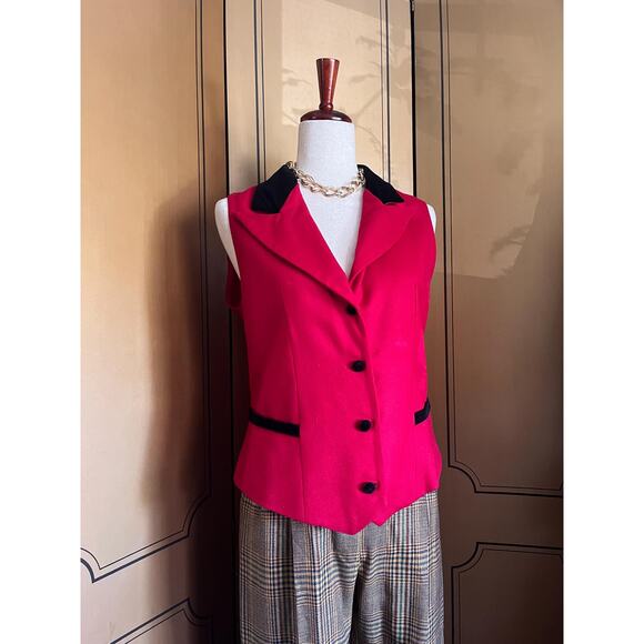 Vintage wool vest in red and black, size 10 - Picture 6 of 6